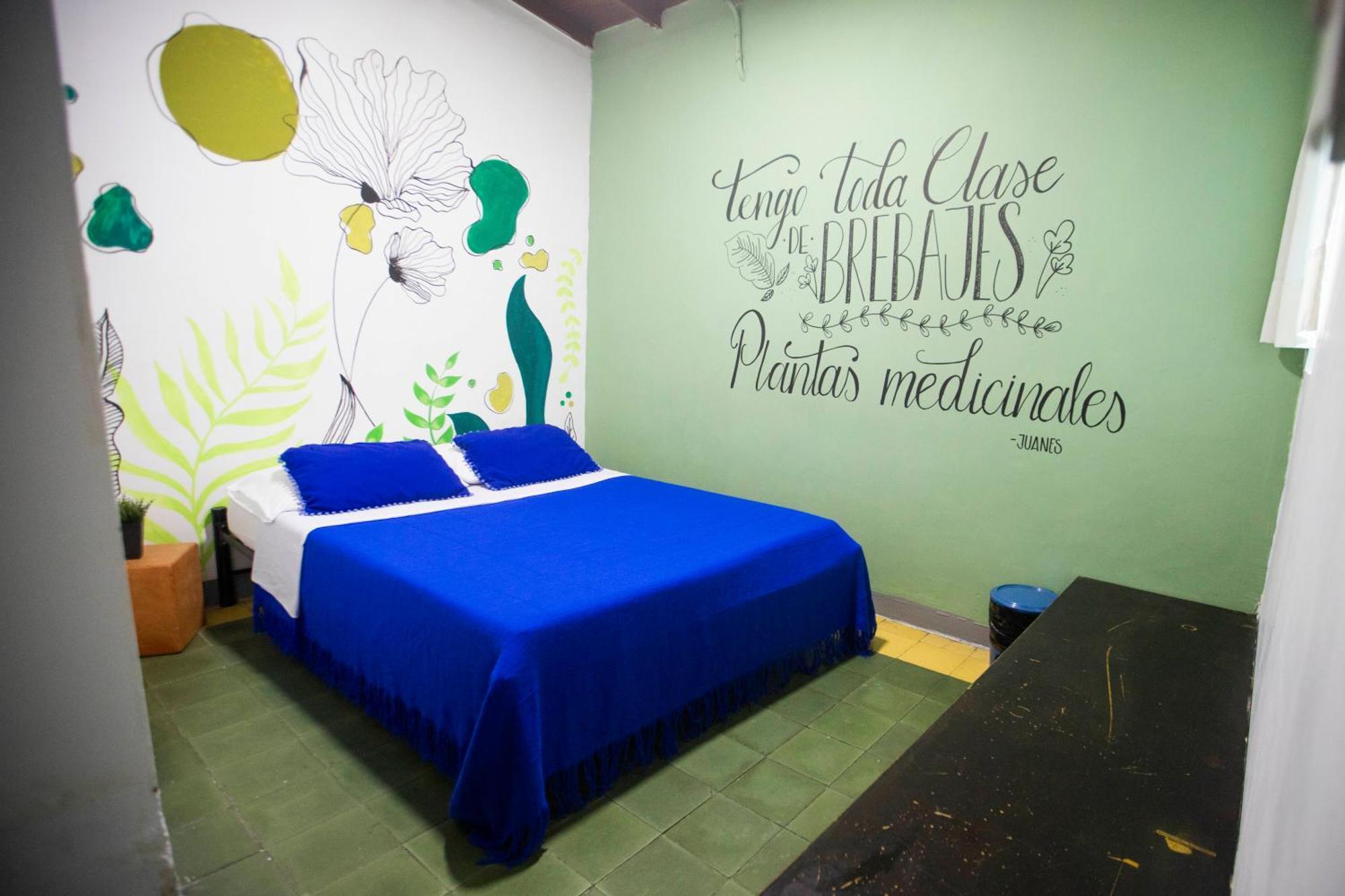 Hostal Casa Estacion ميديلين المظهر الخارجي الصورة